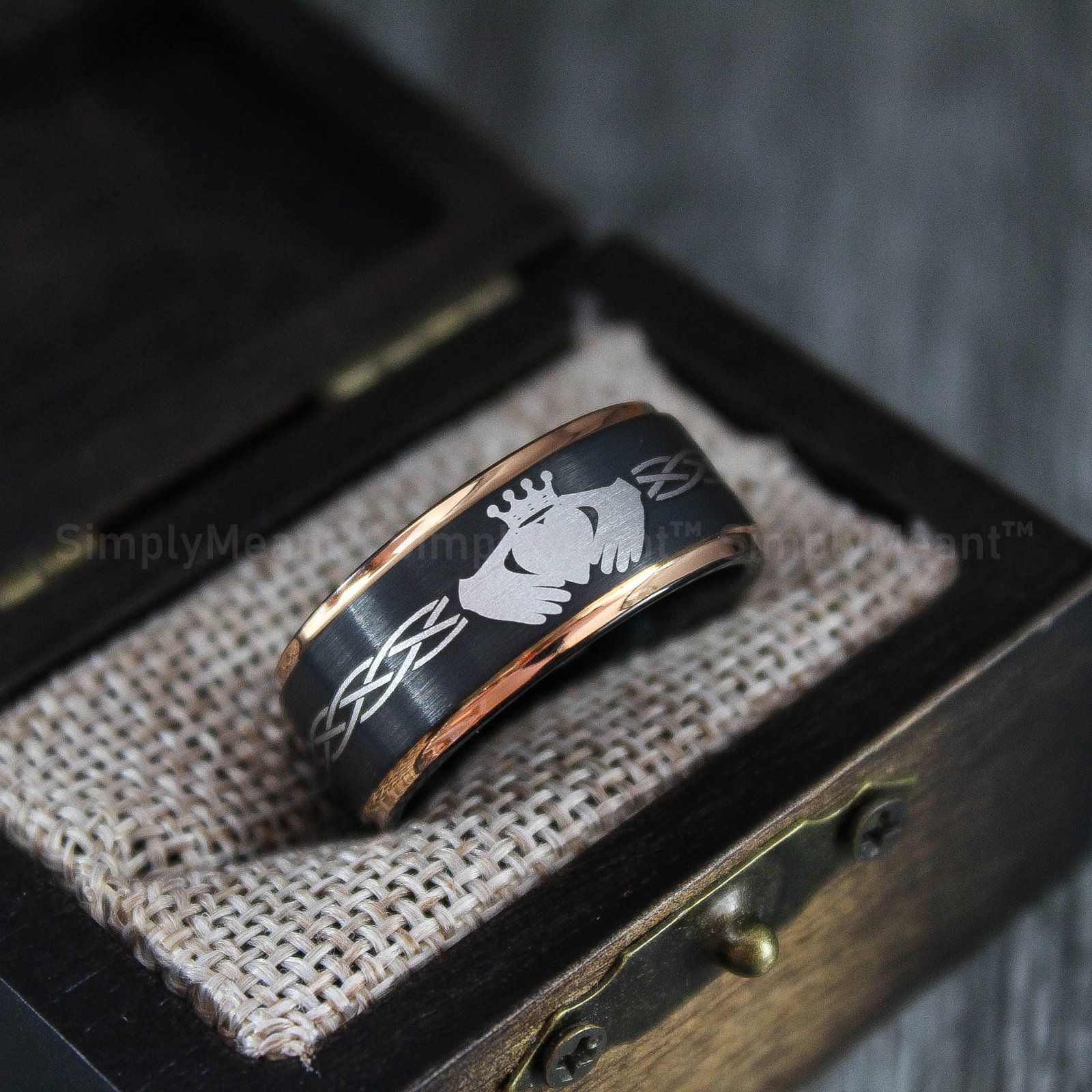 IMG_1512 Claddagh Rings, Claddagh Couple Wedding Bands, Couple Ring Set - Image 4
