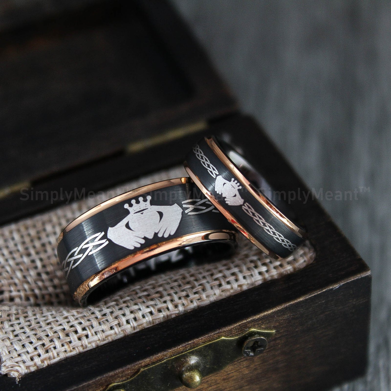 IMG_1514 Claddagh Rings, Claddagh Couple Wedding Bands, Couple Ring Set - Image 3